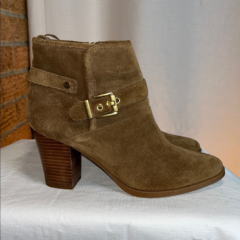 Franco Sarto Dorinda Tan Suede Ankle Boots Block Heel Buckle Booties 8.5